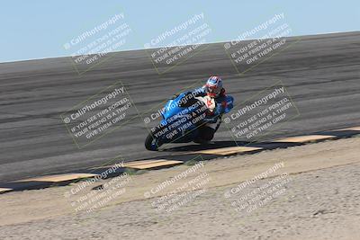 media/Oct-13-2025-Moto Forza (Mon) [[a66d839500]]/3-B Group/Session 2 (Bowl)/